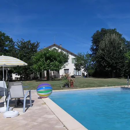 Alojamento de Acomodação e Pequeno-almoço The Retreat @ Le Grand Bois