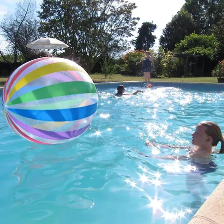 Bed & Breakfast The Retreat @ Le Grand Bois 4*